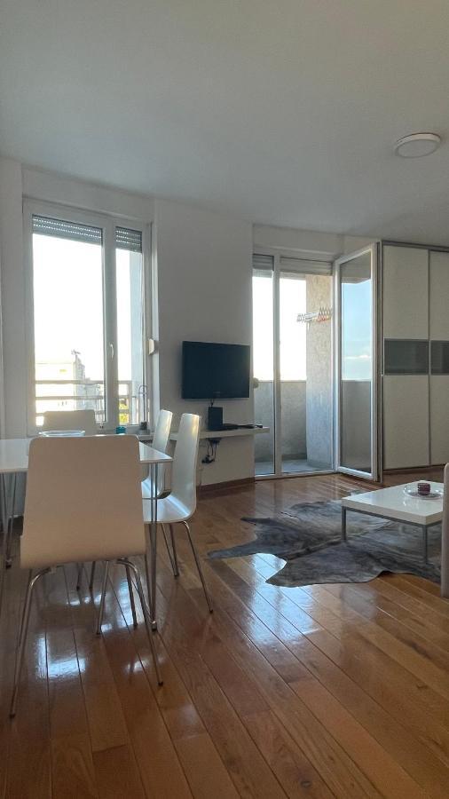 בלגרד Luka 1718 Apartments מראה חיצוני תמונה
